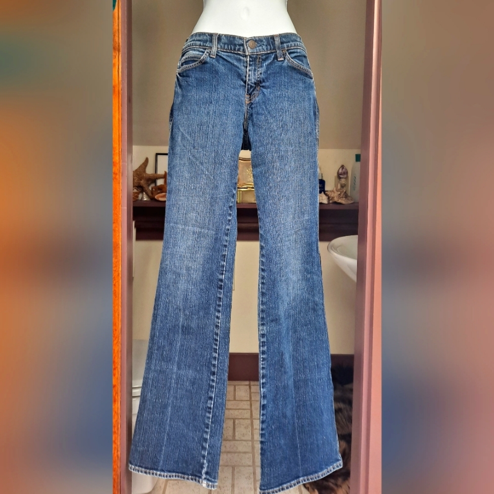 Womens GAP Ultra Low Rise STRETCH Jeans Plain Back Pockets Boot Leg Size 8 LONG